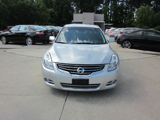 2011 Nissan Altima Pickupslt Quad Cab SWB 4WD 4x4 Truck