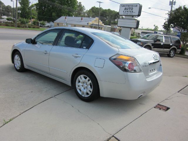 2011 Nissan Altima Pickupslt Quad Cab SWB 4WD 4x4 Truck