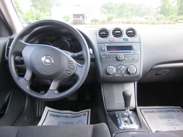 2011 Nissan Altima Pickupslt Quad Cab SWB 4WD 4x4 Truck