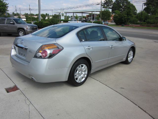 2011 Nissan Altima Pickupslt Quad Cab SWB 4WD 4x4 Truck