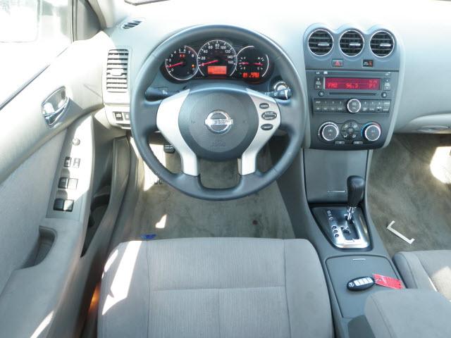 2011 Nissan Altima Pickupslt Quad Cab SWB 4WD 4x4 Truck