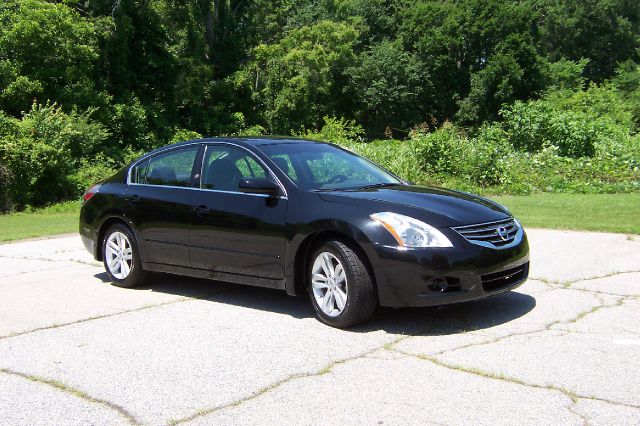 2011 Nissan Altima Pickupslt Quad Cab SWB 4WD 4x4 Truck