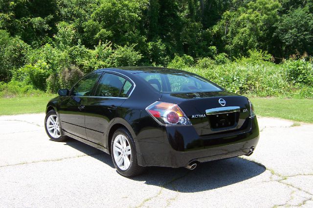 2011 Nissan Altima Pickupslt Quad Cab SWB 4WD 4x4 Truck