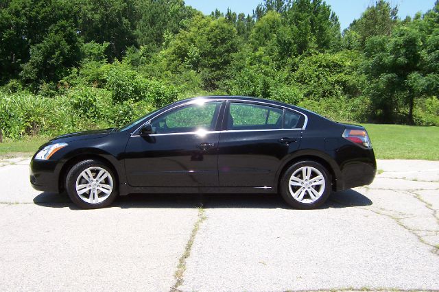 2011 Nissan Altima Pickupslt Quad Cab SWB 4WD 4x4 Truck