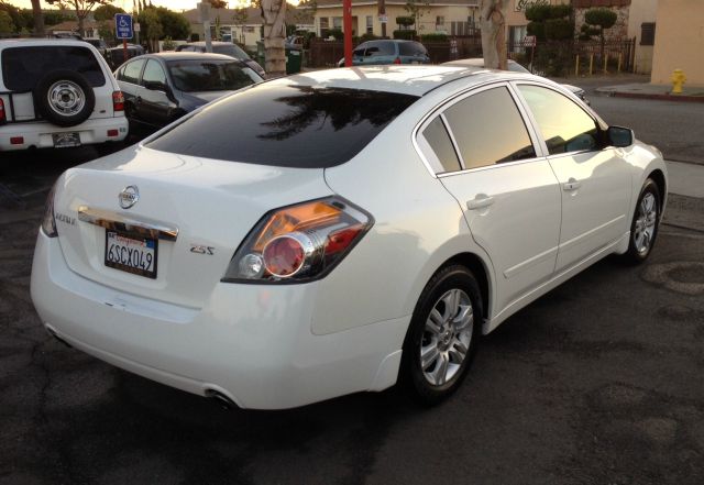 2011 Nissan Altima Pickupslt Quad Cab SWB 4WD 4x4 Truck