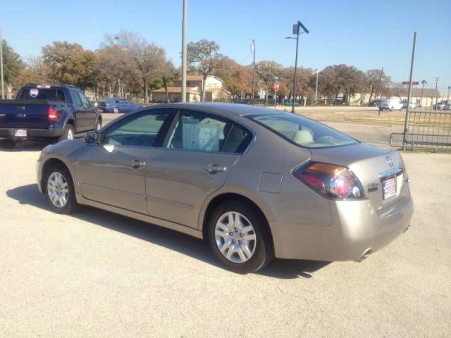 2011 Nissan Altima Pickupslt Quad Cab SWB 4WD 4x4 Truck