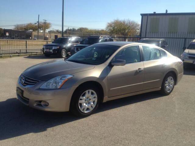 2011 Nissan Altima Pickupslt Quad Cab SWB 4WD 4x4 Truck