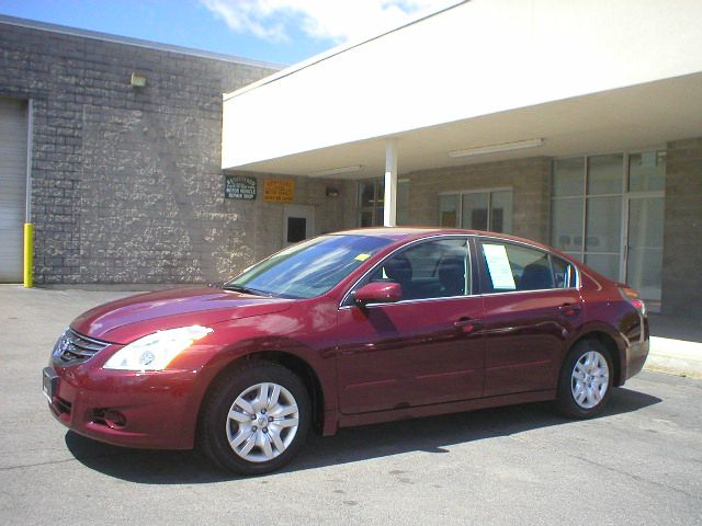 2011 Nissan Altima Pickupslt Quad Cab SWB 4WD 4x4 Truck