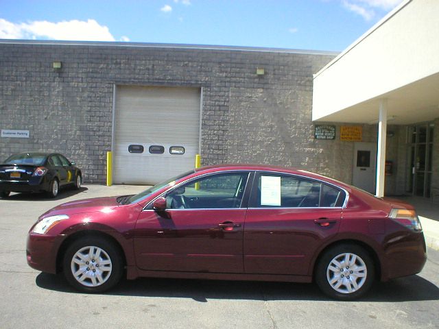 2011 Nissan Altima Pickupslt Quad Cab SWB 4WD 4x4 Truck