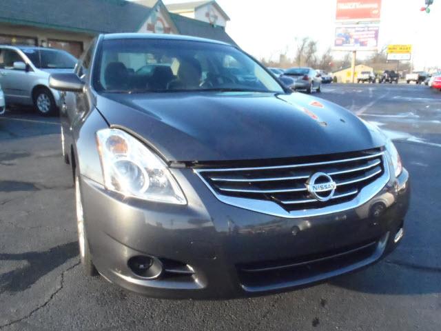 2011 Nissan Altima Pickupslt Quad Cab SWB 4WD 4x4 Truck