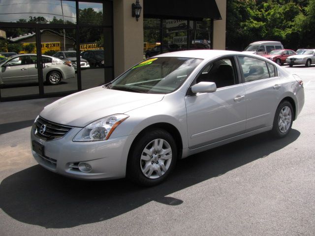 2012 Nissan Altima Pickupslt Quad Cab SWB 4WD 4x4 Truck