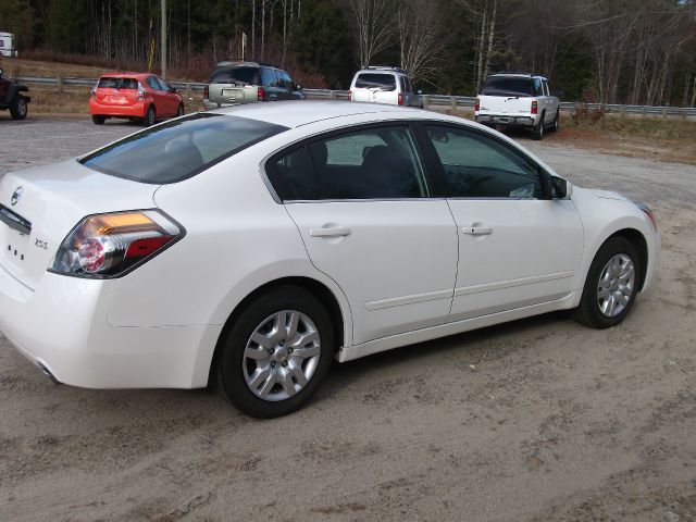 2012 Nissan Altima Pickupslt Quad Cab SWB 4WD 4x4 Truck