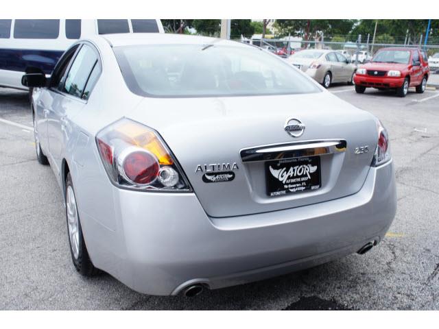 2012 Nissan Altima Pickupslt Quad Cab SWB 4WD 4x4 Truck