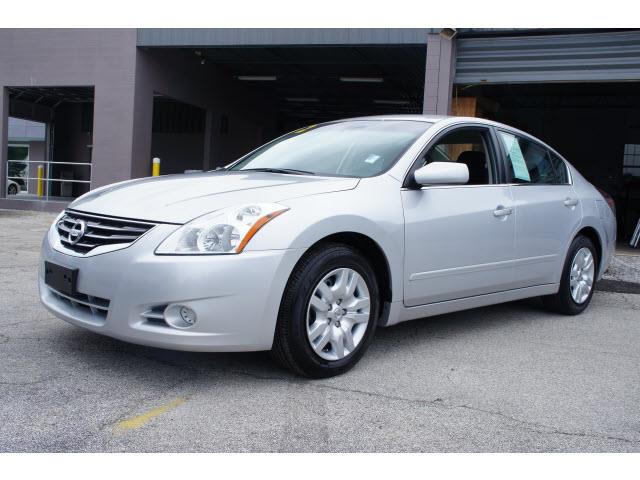 2012 Nissan Altima Pickupslt Quad Cab SWB 4WD 4x4 Truck