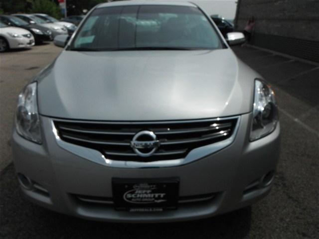 2012 Nissan Altima 4WD Reg Cab 133