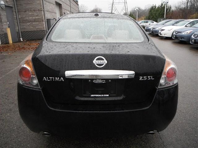 2012 Nissan Altima Pickupslt Quad Cab SWB 4WD 4x4 Truck