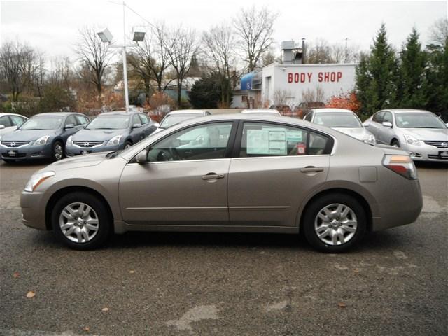 2012 Nissan Altima Pickupslt Quad Cab SWB 4WD 4x4 Truck