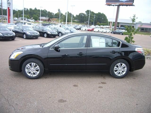 2012 Nissan Altima Pickupslt Quad Cab SWB 4WD 4x4 Truck