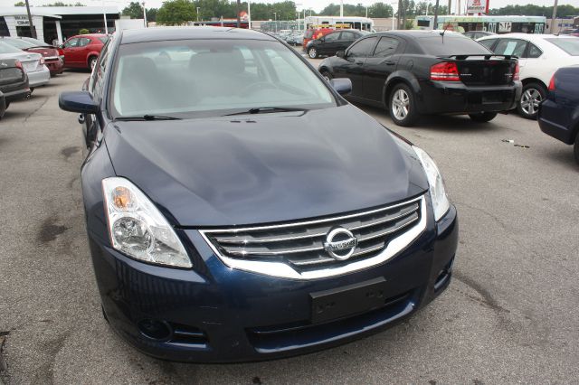 2012 Nissan Altima GS-R