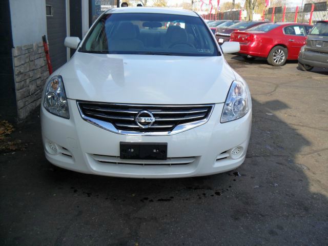 2012 Nissan Altima Pickupslt Quad Cab SWB 4WD 4x4 Truck