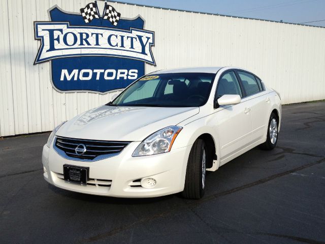 2012 Nissan Altima Pickupslt Quad Cab SWB 4WD 4x4 Truck