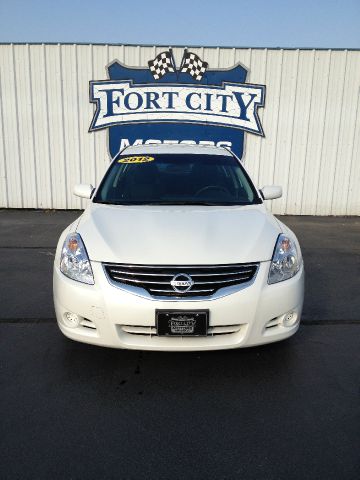 2012 Nissan Altima Pickupslt Quad Cab SWB 4WD 4x4 Truck