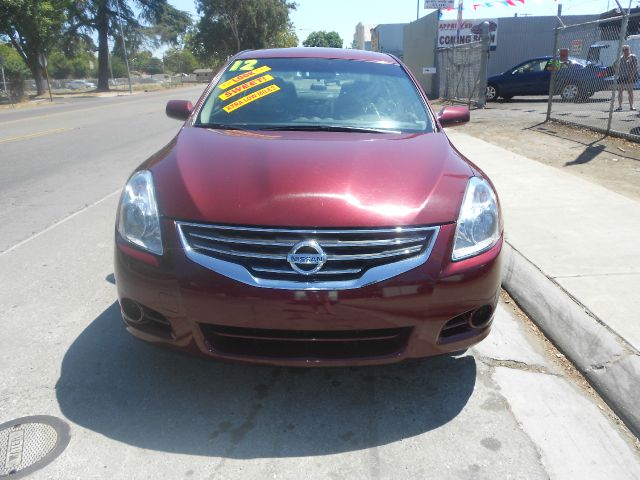 2012 Nissan Altima Pickupslt Quad Cab SWB 4WD 4x4 Truck