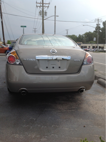 2012 Nissan Altima Pickupslt Quad Cab SWB 4WD 4x4 Truck