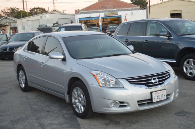 2012 Nissan Altima GS-R