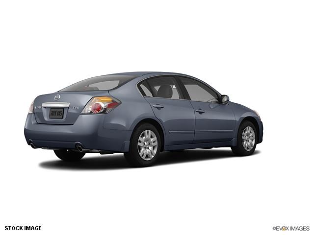 2012 Nissan Altima 4WD Crew Cab 140.5 Laramie