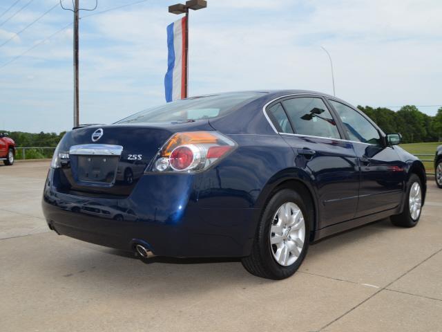 2012 Nissan Altima Unknown