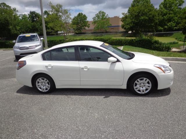 2012 Nissan Altima GS-R