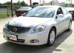 2012 Nissan Altima Pickupslt Quad Cab SWB 4WD 4x4 Truck