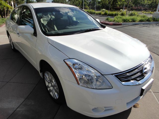 2012 Nissan Altima Unknown