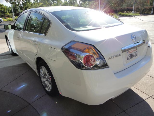 2012 Nissan Altima Unknown