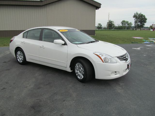 2012 Nissan Altima Pickupslt Quad Cab SWB 4WD 4x4 Truck