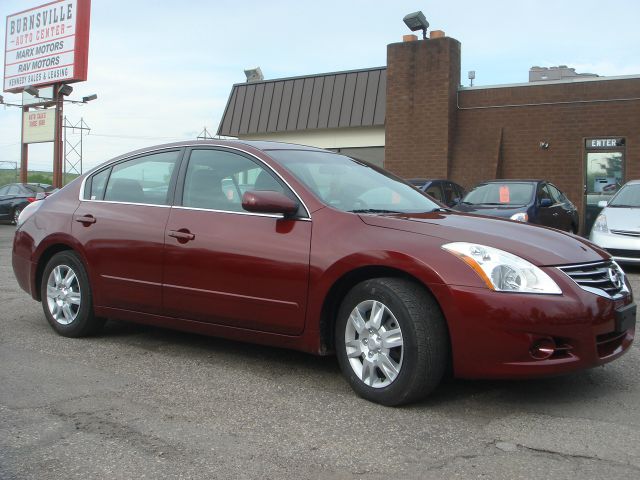 2012 Nissan Altima LS NICE