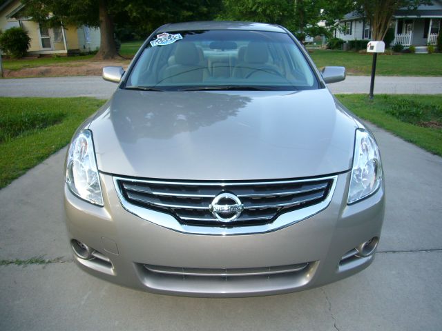 2012 Nissan Altima Pickupslt Quad Cab SWB 4WD 4x4 Truck