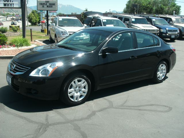 2012 Nissan Altima Pickupslt Quad Cab SWB 4WD 4x4 Truck