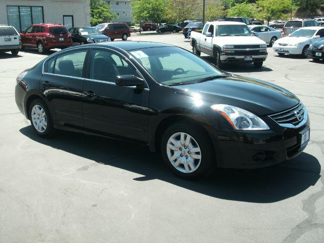 2012 Nissan Altima Pickupslt Quad Cab SWB 4WD 4x4 Truck