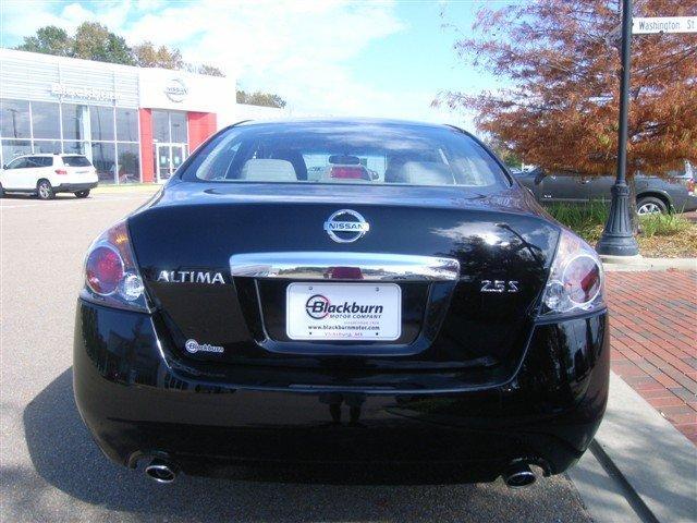 2012 Nissan Altima Unknown