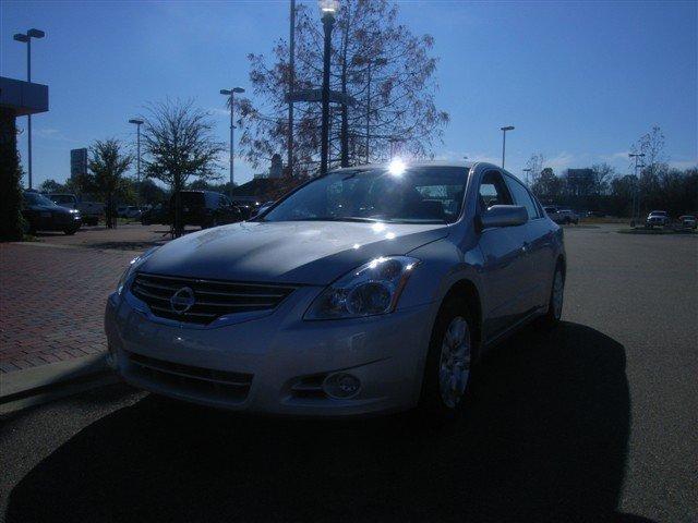 2012 Nissan Altima Unknown