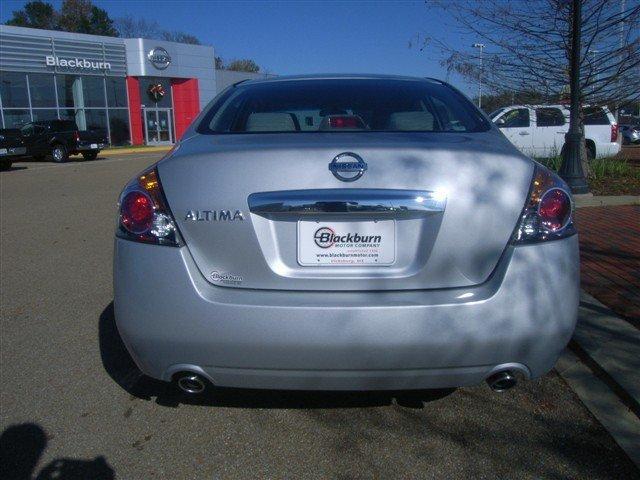 2012 Nissan Altima Unknown