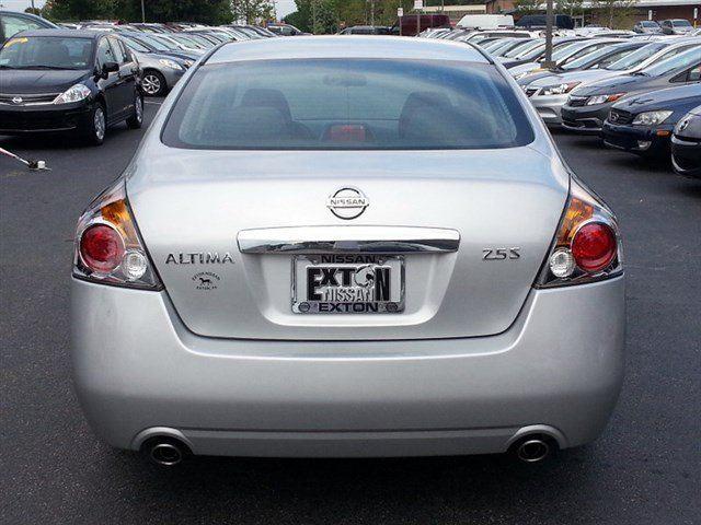 2012 Nissan Altima ST Pickup 4D 5 1/2 Ft