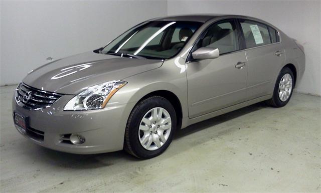 2012 Nissan Altima Pickupslt Quad Cab SWB 4WD 4x4 Truck