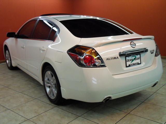 2012 Nissan Altima 4WD Reg Cab 133