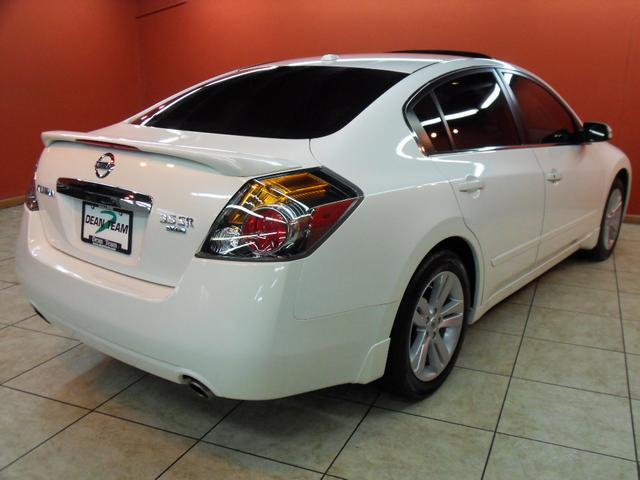 2012 Nissan Altima 4WD Reg Cab 133