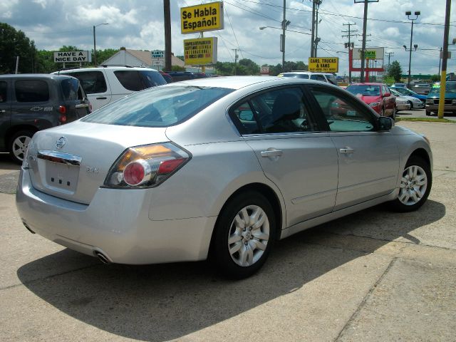 2012 Nissan Altima Pickupslt Quad Cab SWB 4WD 4x4 Truck