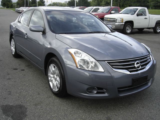 2012 Nissan Altima Pickupslt Quad Cab SWB 4WD 4x4 Truck