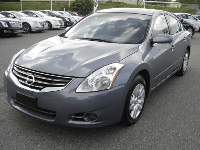 2012 Nissan Altima Pickupslt Quad Cab SWB 4WD 4x4 Truck